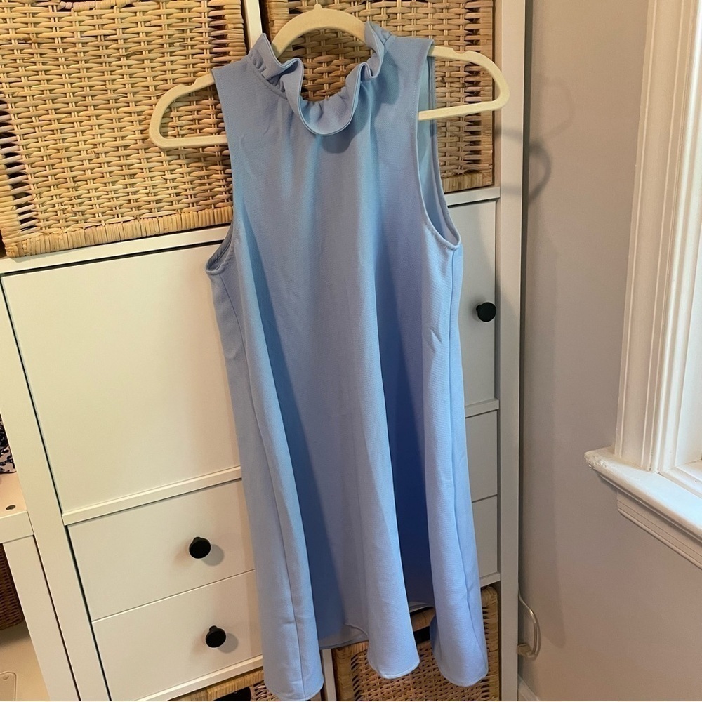 NWOT Pomander Place women’s sleeveless blue dress, bow in back. Size XS